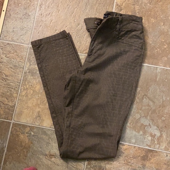 Tribal Jacket & Pants Set - Picture 9 of 9